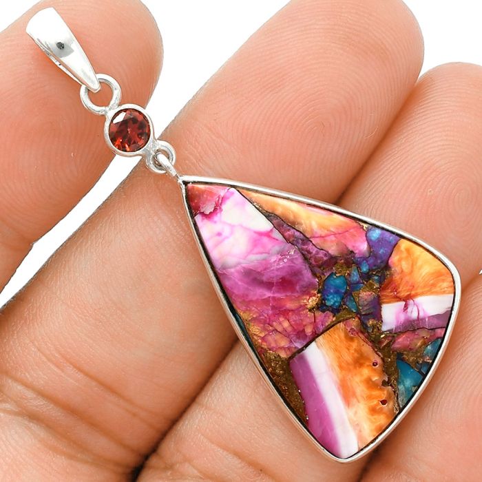 Fiery Opulence Silver Pendant Earrings Set