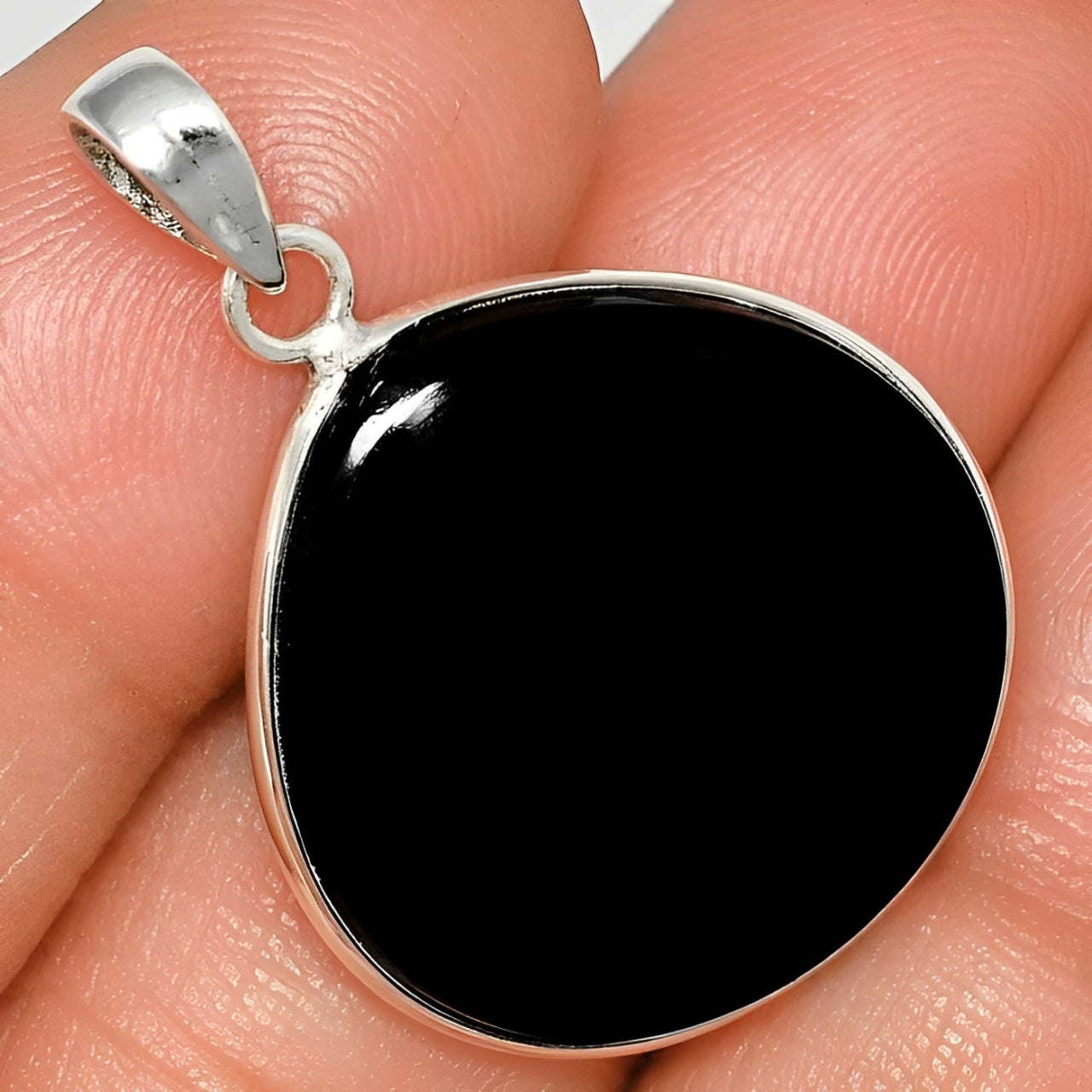 Onyx Grace Silver Pendant & Earring Set