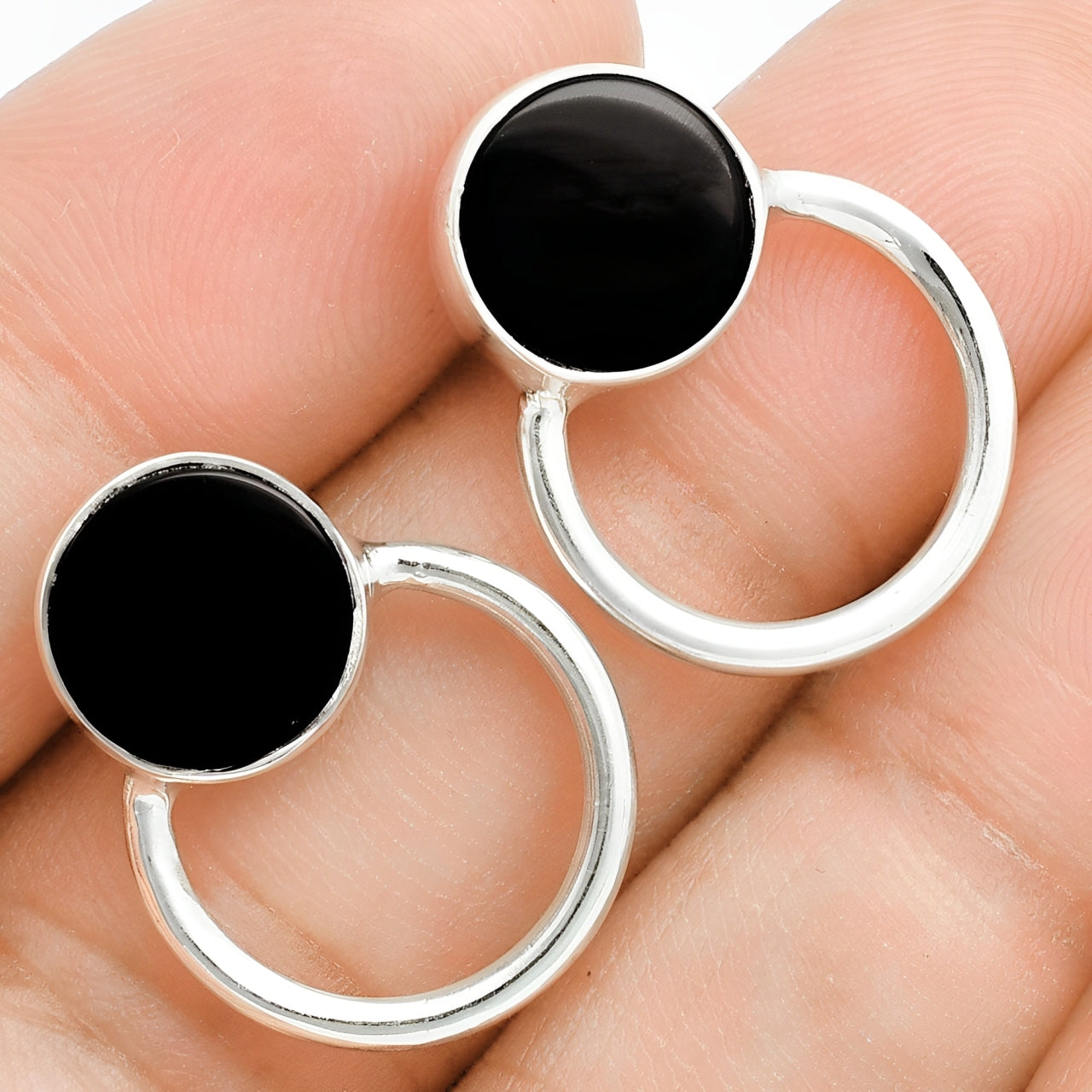 Onyx Halo Studs