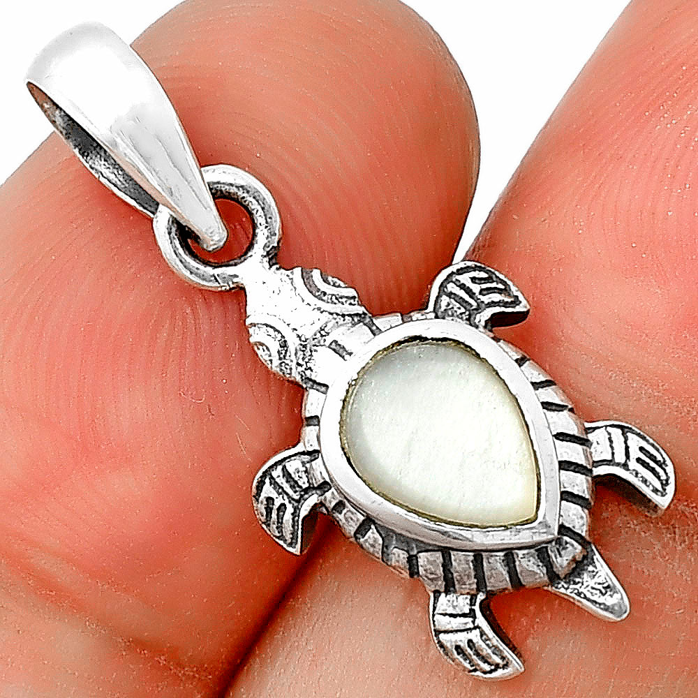 Tortoise - Srilankan Moonstone 925 Sterling Silver Pendant Jewelry DGP1011_C