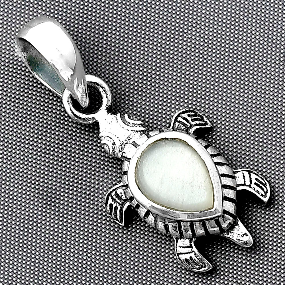 Tortoise - Srilankan Moonstone 925 Sterling Silver Pendant Jewelry DGP1011_C